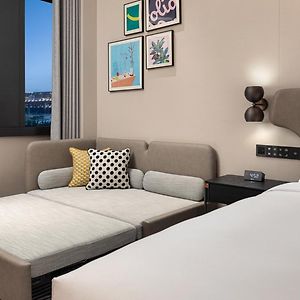 King Room View Non-Smoking